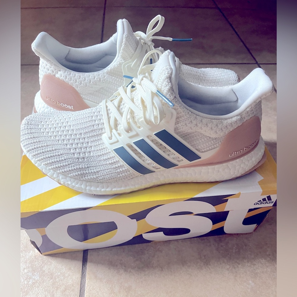 Mens Adidas ultra boost new condition !